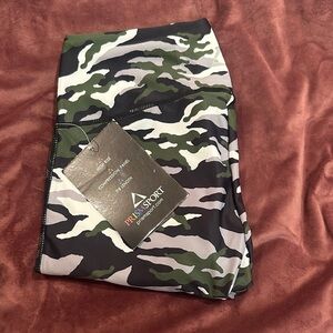 PRISMSPORT Camo Print Leggings